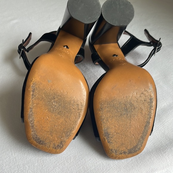 Bally velvet strap shoe - Picture 8 of 10